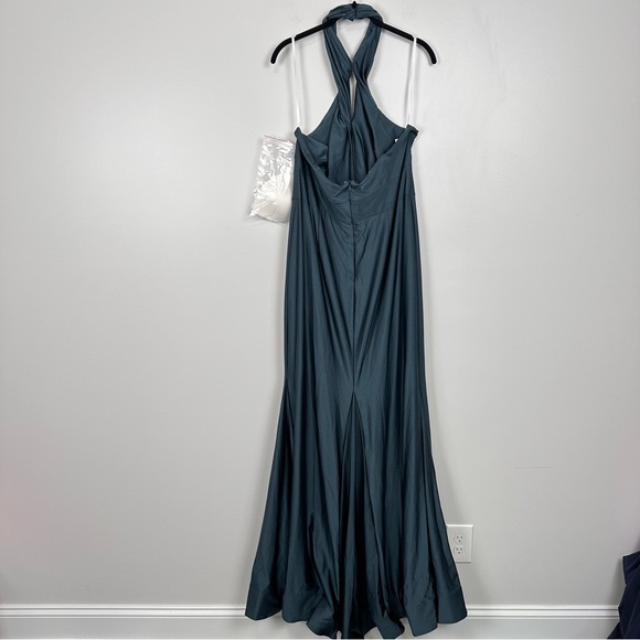 CYNTHIA & SAHAR XIMENA · STYLE CS112 · LUXE STRETCH SATIN Evergreen XL - Picture 6 of 11